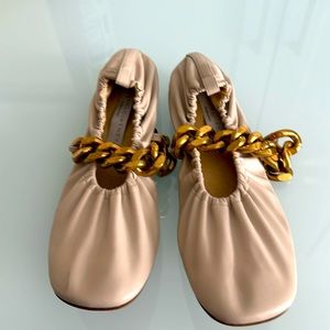 Stella McCarthy leather chain ballet flats